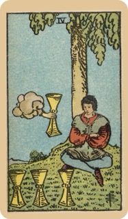 偉特塔羅牌色彩學 - 聖杯四